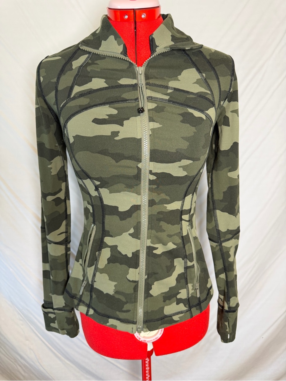 lululemon Camo Define Active Jacket…Size 6